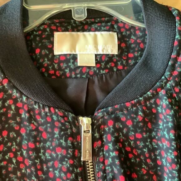 MICHAEL KORS BLACK ZIP SMALL ROSES TWO POCKET WOMAN BOMBER SIZE US L​ - Picture 8 of 10